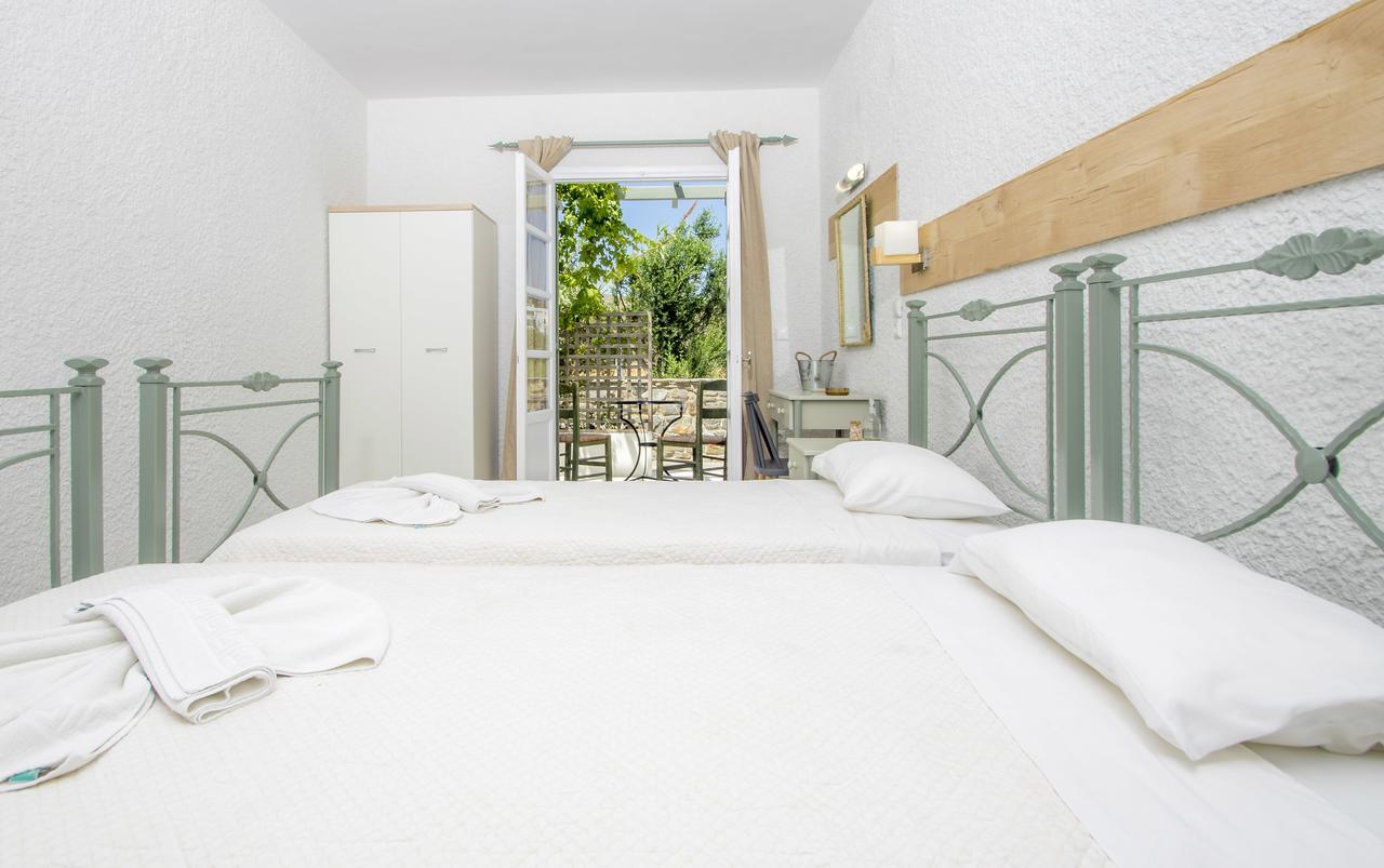 Syros Inn Galissas Extérieur photo